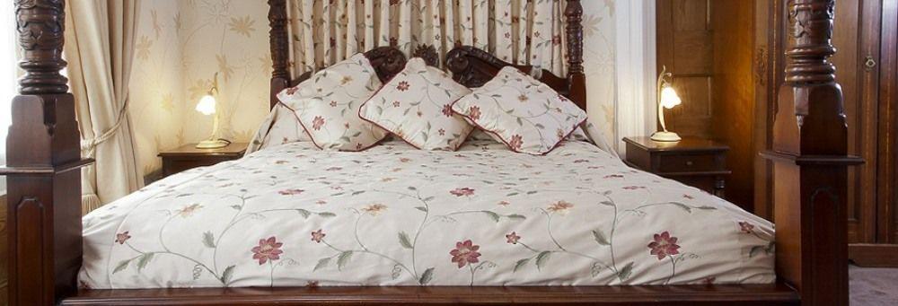 The Royal Hotel Tain Bagian luar foto