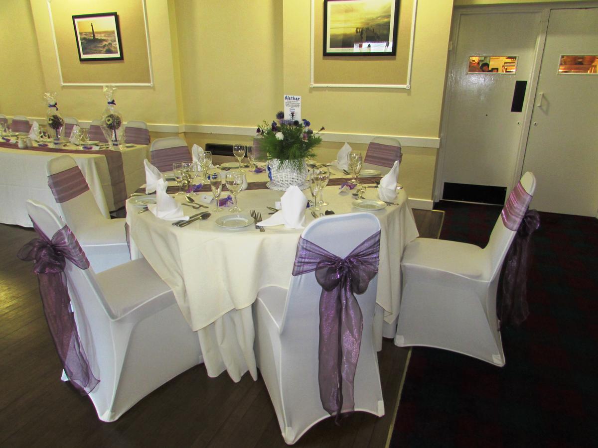 The Royal Hotel Tain Bagian luar foto