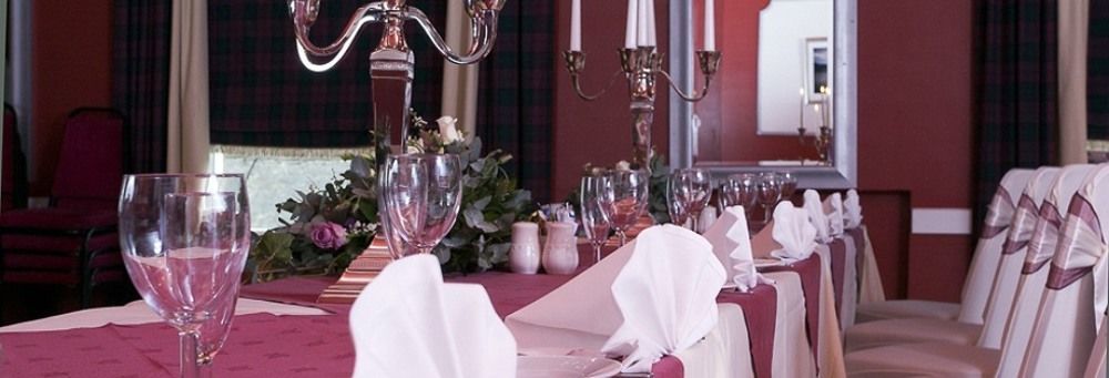 The Royal Hotel Tain Bagian luar foto